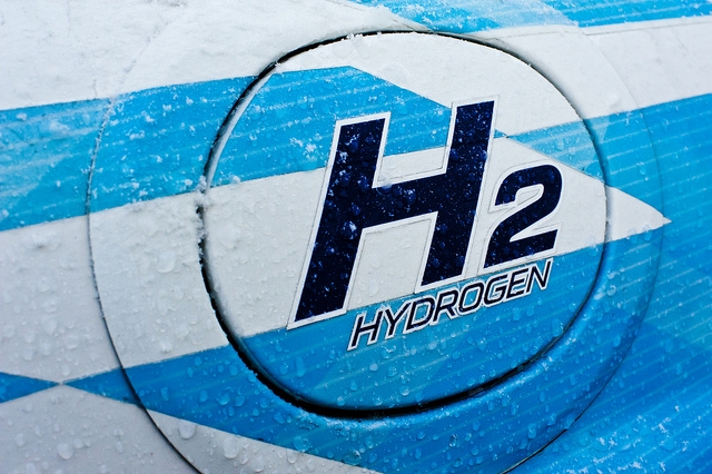 hydrogen-is-an-environmentally-friendly-fuel-that-is-the-subject-of-much-research